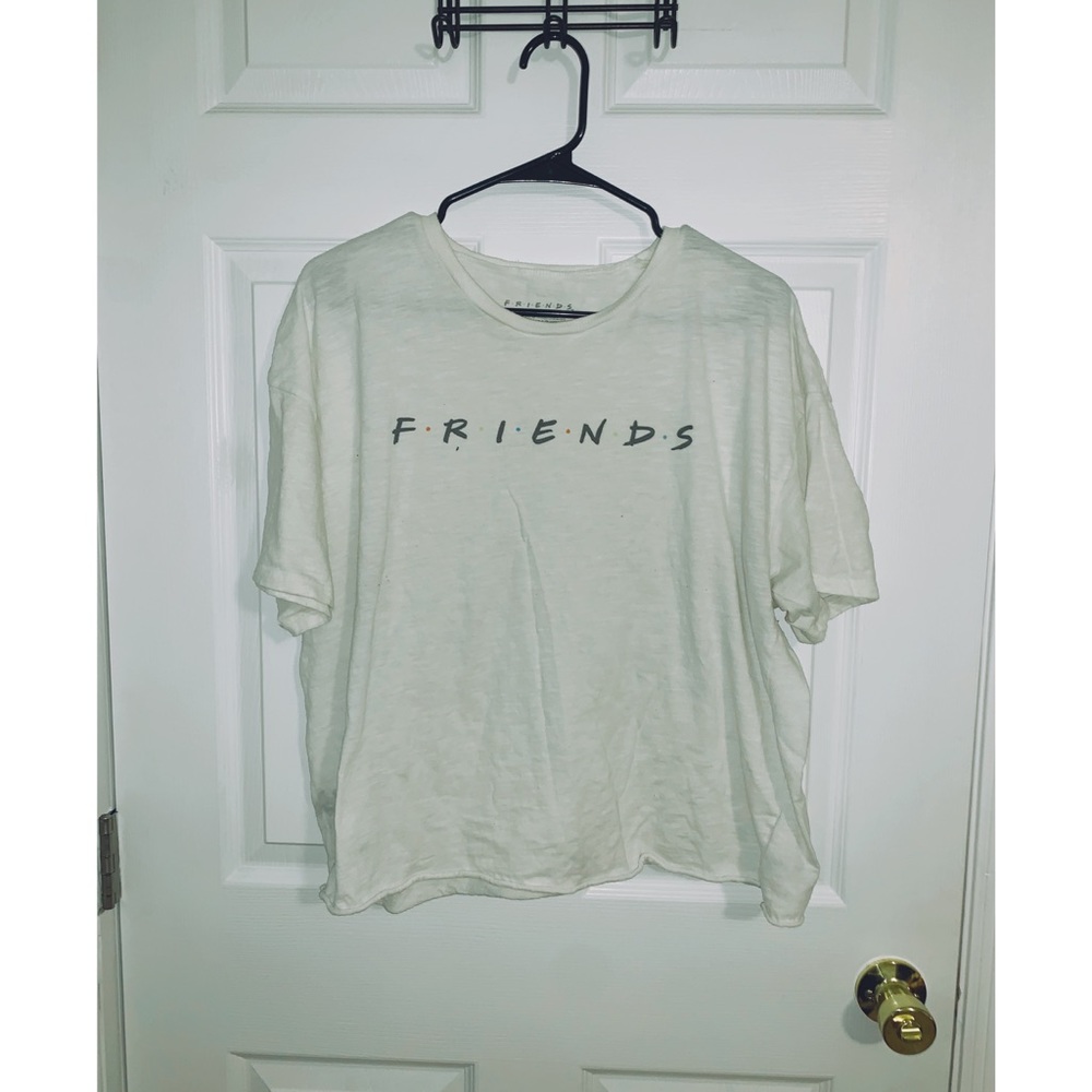 American Eagle “Friends” Tee